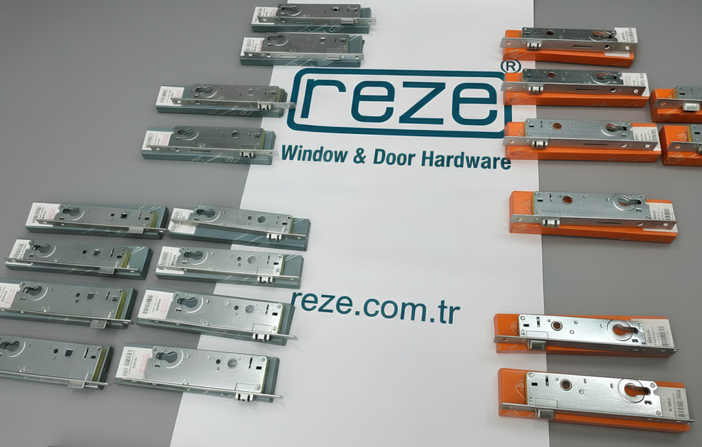 Reze 1.jpg Reze 1.jpg
